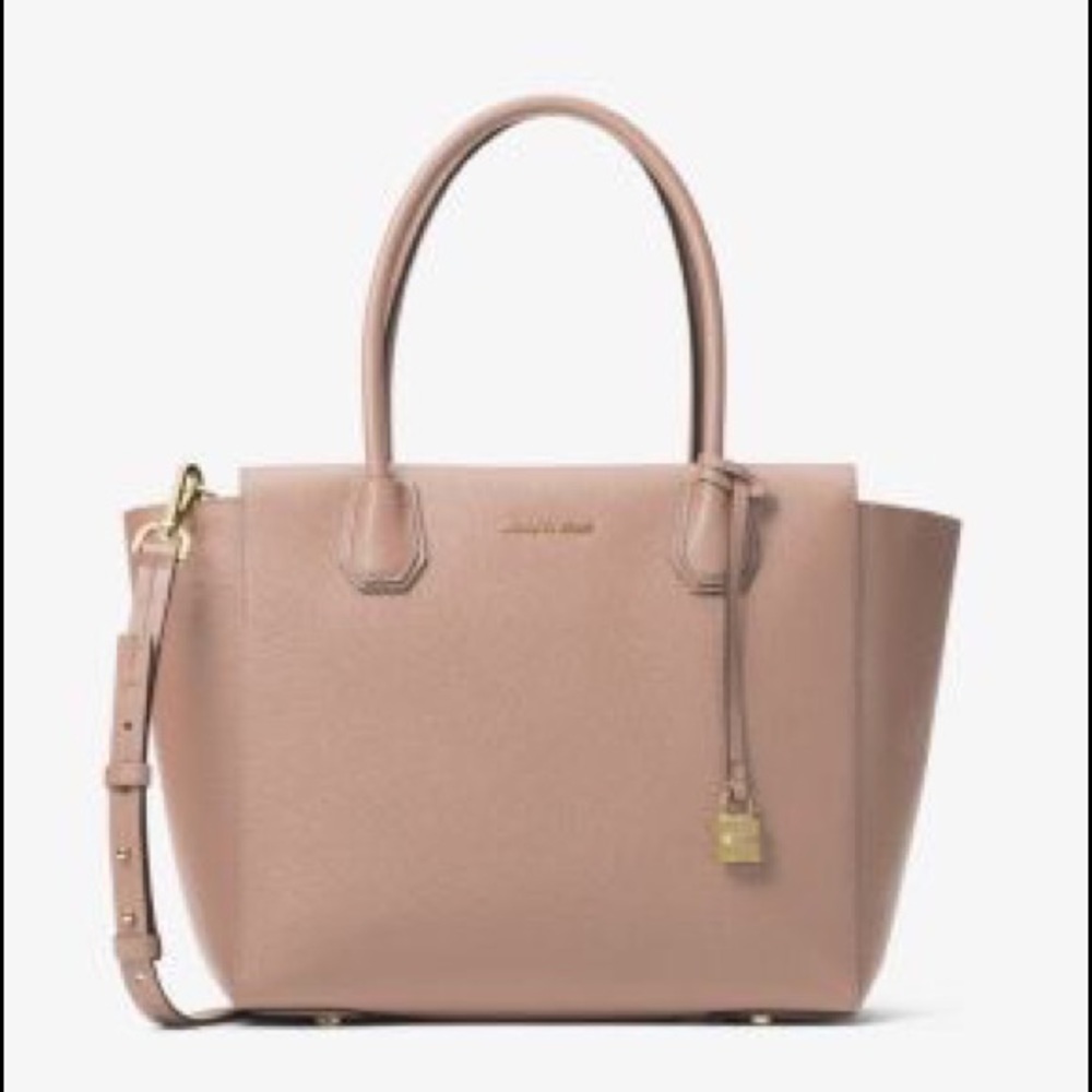 Like New Michael Kors Mercer Pebble Leather tote